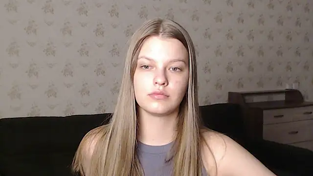 Snapshot of EmySway chatting on February 23, 9:05 pm EmySway online show from February 23, 9:05 pm