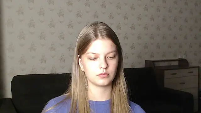 Snapshot of EmySway chatting on December 29, 8:58 pm EmySway online show from December 29, 8:58 pm