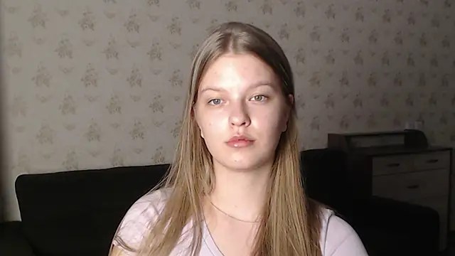 Snapshot of EmySway chatting on January 20, 8:07 pm EmySway online show from January 20, 8:07 pm