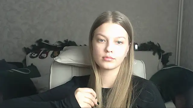 Snapshot of EmySway chatting on January 7, 5:31 pm EmySway online show from January 7, 5:31 pm