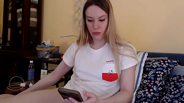 Snapshot of Scarlettford chatting on February 26, 4:27 pm Scarlettford online show from February 26, 4:27 pm