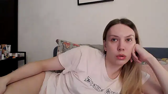 Snapshot of Scarlettford chatting on March 16, 3:48 pm Scarlettford online show from March 16, 3:48 pm