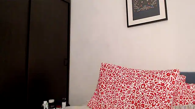 Snapshot of Scarlettford chatting on January 9, 1:40 pm Scarlettford online show from January 9, 1:40 pm