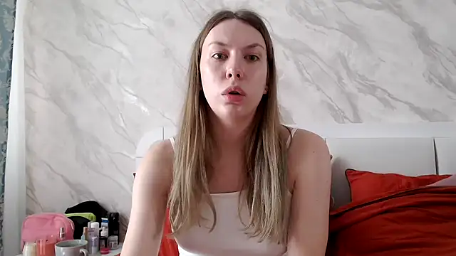 Scarlettford online show from June 13, 11:41 am