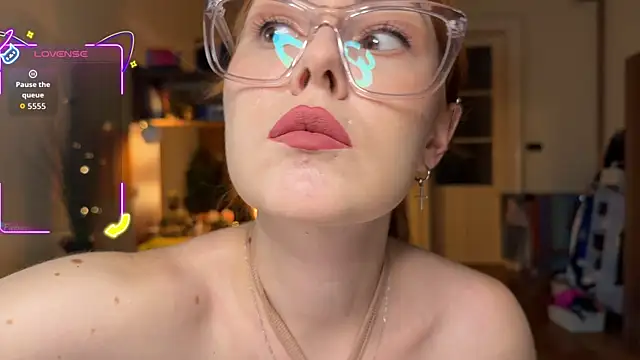 Snapshot of Sargonium999 chatting on September 9, 6:06 pm Sargonium999 online show from September 9, 6:06 pm