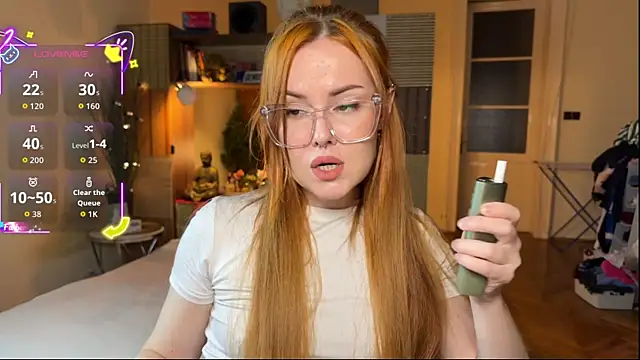 Snapshot of Sargonium999 chatting on October 31, 8:05 pm Sargonium999 online show from October 31, 8:05 pm