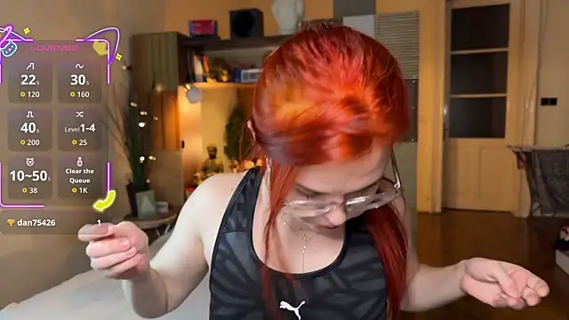 Snapshot of Sargonium999 chatting on September 16, 7:15 pm Sargonium999 online show from September 16, 7:15 pm