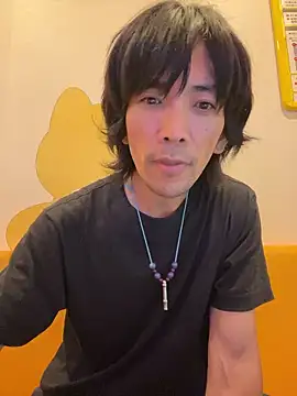 Snapshot of Katakuriko-Denpun chatting on June 4, 10:20 am Katakuriko-Denpun online show from June 4, 10:20 am