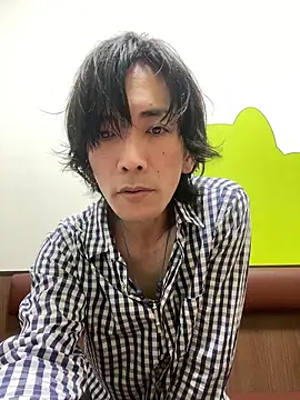 Snapshot of Katakuriko-Denpun chatting on June 14, 10:49 am Katakuriko-Denpun online show from June 14, 10:49 am