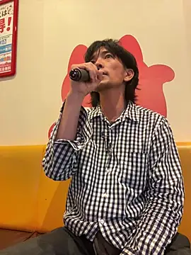 Snapshot of Katakuriko-Denpun chatting on June 7, 11:15 am Katakuriko-Denpun online show from June 7, 11:15 am