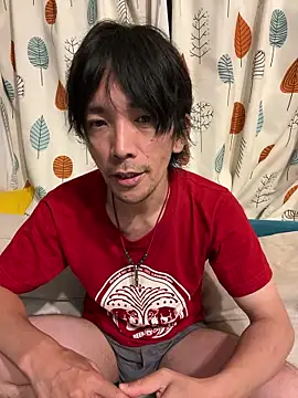 Snapshot of Katakuriko-Denpun chatting on July 5, 1:29 pm Katakuriko-Denpun online show from July 5, 1:29 pm