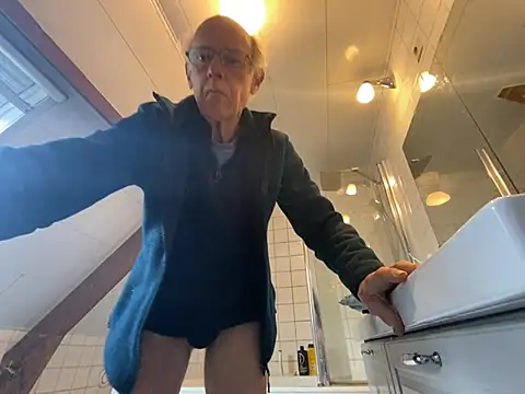 martxxxxx online show from February 1, 10:24 am