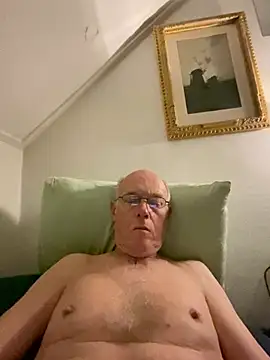 martxxxxx online show from March 12, 9:45 pm