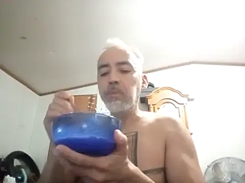 Xoc8  online show from February 19, 7:44 pm