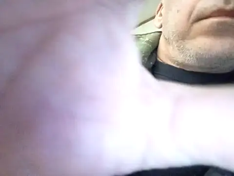 Xoc8  online show from December 17, 6:02 pm