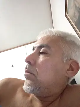 Snapshot of Xoc8_ chatting on November 2, 5:56 am Xoc8 online show from November 2, 5:56 am