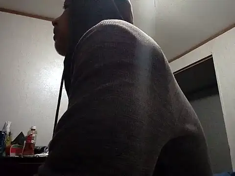 Snapshot of Xoc8_ chatting on December 3, 12:01 am Xoc8 online show from December 3, 12:01 am