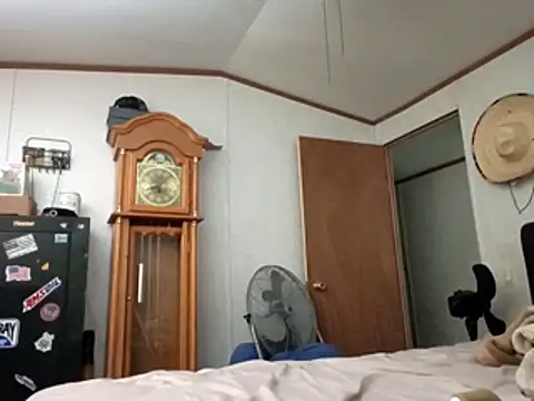 Xoc8  online show from March 12, 6:34 pm