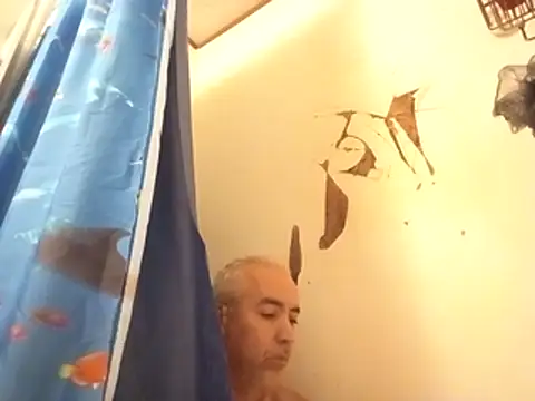 Xoc8  online show from December 20, 7:28 pm