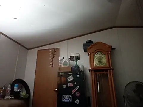 Xoc8  online show from February 6, 7:54 pm