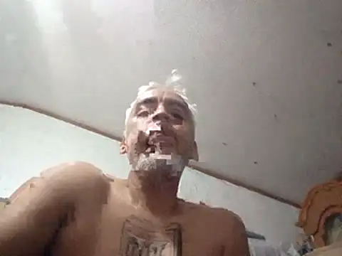 Snapshot of Xoc8_ chatting on November 14, 12:58 am Xoc8 online show from November 14, 12:58 am