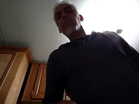 Snapshot of Xoc8_ chatting on November 15, 10:14 pm Xoc8 online show from November 15, 10:14 pm