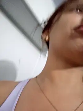 AnthonelaDuque online show from November 20, 11:33 am