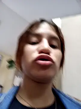 AnthonelaDuque online show from December 1, 11:33 am