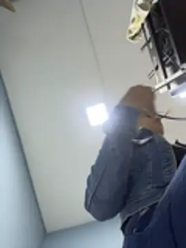 AnthonelaDuque online show from February 4, 11:38 am