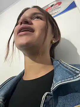 AnthonelaDuque online show from February 16, 11:31 am