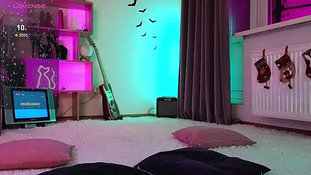 Inchcaser  online show from December 14, 8:03 pm