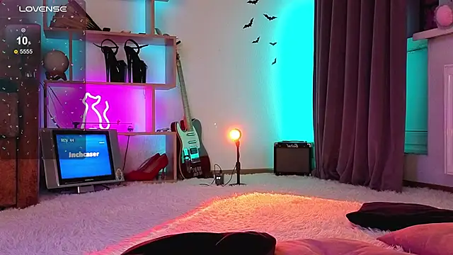 Inchcaser  online show from February 7, 9:23 pm