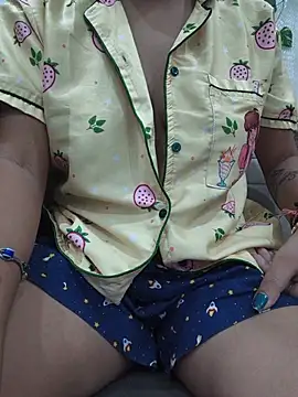 lallela online show from July 24, 11:12 pm