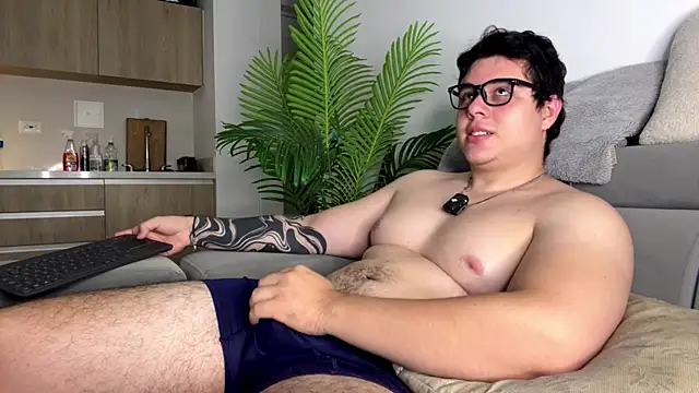 Snapshot of odin_blake chatting on June 9, 5:36 pm odin blake online show from June 9, 5:36 pm