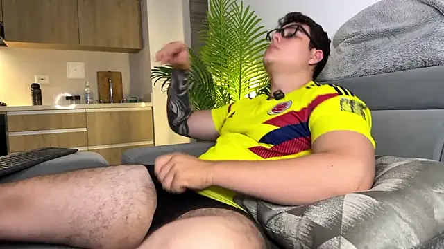 Snapshot of odin_blake chatting on March 4, 2:30 am odin blake online show from March 4, 2:30 am