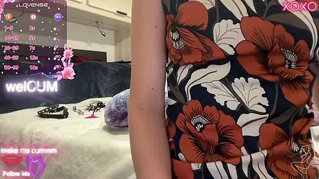 Snapshot of foreverkinky chatting on October 21, 11:37 pm foreverkinky online show from October 21, 11:37 pm