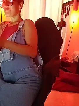 Snapshot of SelenaHouston chatting on February 6, 8:05 pm SelenaHouston online show from February 6, 8:05 pm