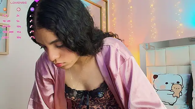 anahi maite online show from April 8, 8:10 pm