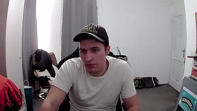 PKrisztian online show from April 16, 8:42 pm