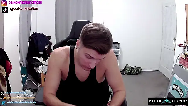 Snapshot of PKrisztian chatting on December 16, 1:04 pm PKrisztian online show from December 16, 1:04 pm