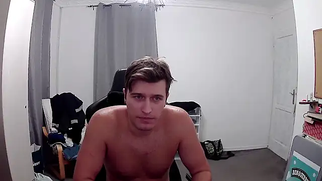 Snapshot of PKrisztian chatting on October 2, 7:50 pm PKrisztian online show from October 2, 7:50 pm