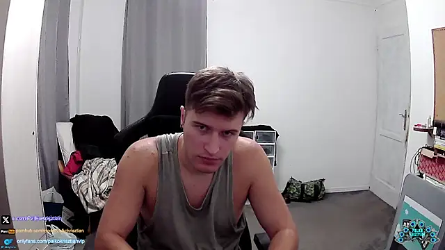 Snapshot of PKrisztian chatting on November 18, 4:21 pm PKrisztian online show from November 18, 4:21 pm