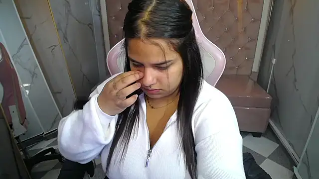 skeler lovd b  online show from April 9, 12:11 pm