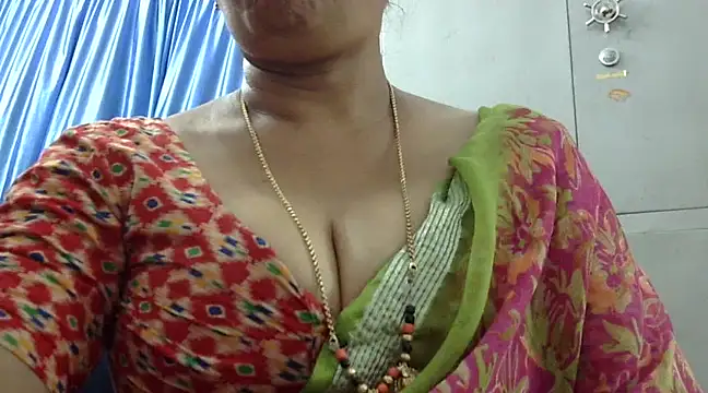 Snapshot of Vijji-telugu chatting on March 4, 8:02 am Vijji-telugu online show from March 4, 8:02 am