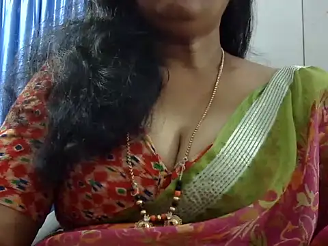 Snapshot of Vijji-telugu chatting on October 29, 4:00 am Vijji-telugu online show from October 29, 4:00 am