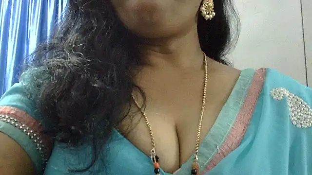 Snapshot of Vijji-telugu chatting on November 1, 3:35 am Vijji-telugu online show from November 1, 3:35 am