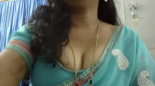 Snapshot of Vijji-telugu chatting on March 1, 7:41 am Vijji-telugu online show from March 1, 7:41 am