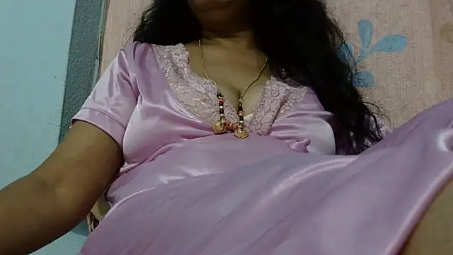 Snapshot of Vijji-telugu chatting on May 8, 4:55 pm Vijji-telugu online show from May 8, 4:55 pm