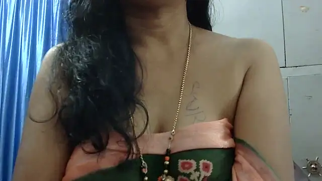 Snapshot of Vijji-telugu chatting on November 17, 4:00 pm Vijji-telugu online show from November 17, 4:00 pm