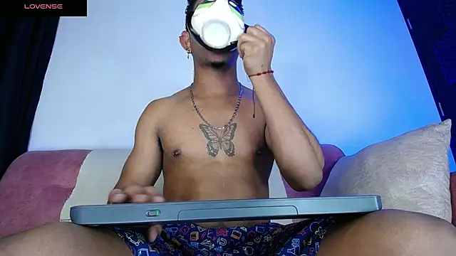 Palo santo online show from June 3, 10:49 am
